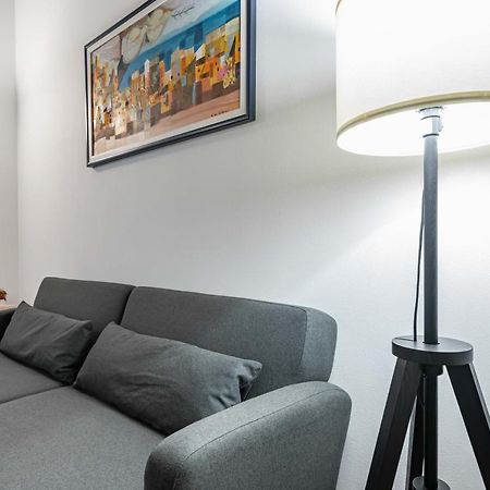 Appartamento House Of Foscolo - Palazzo Cornazzani - By Host4U Pavia Esterno foto