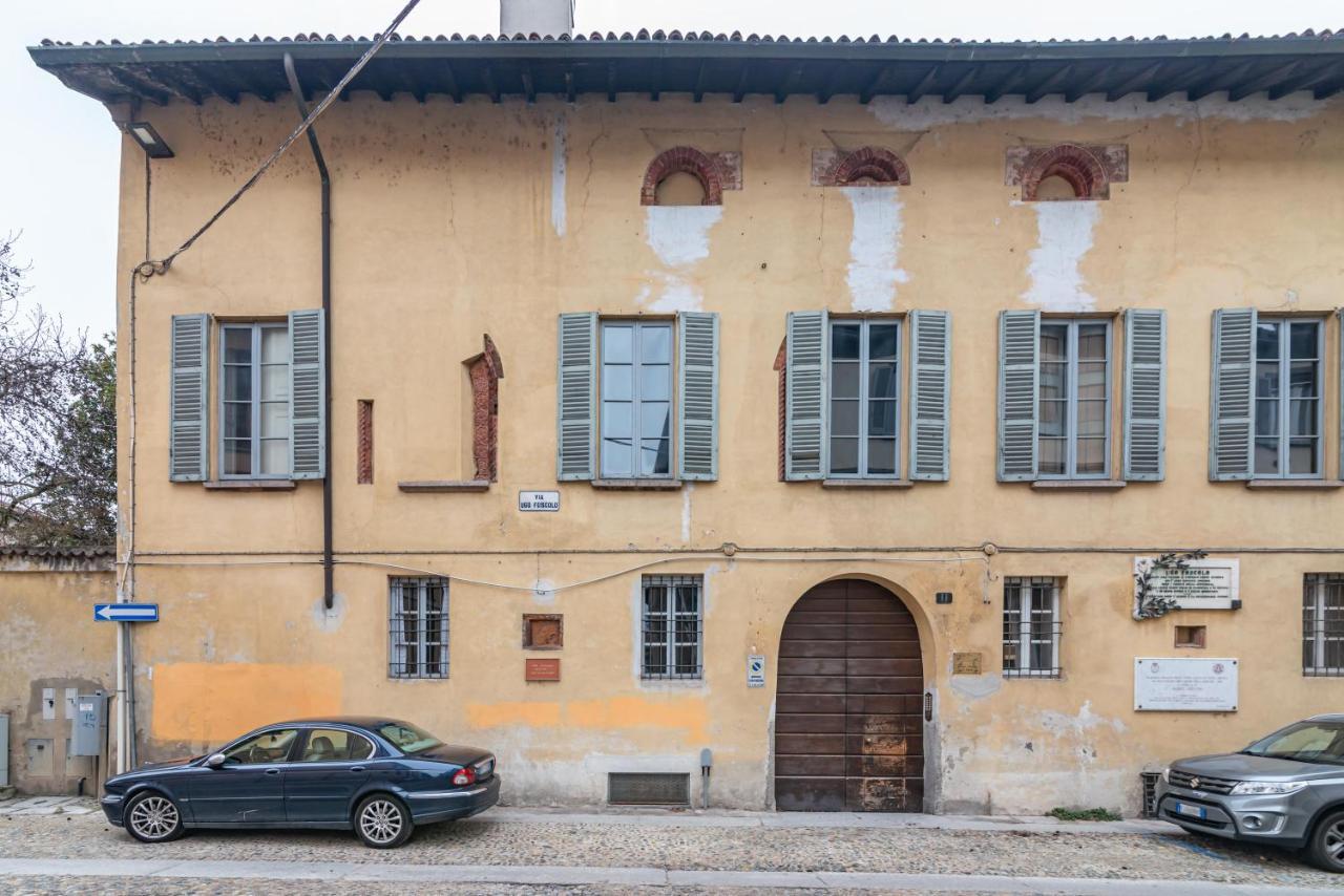 Appartamento House Of Foscolo - Palazzo Cornazzani - By Host4U Pavia Esterno foto