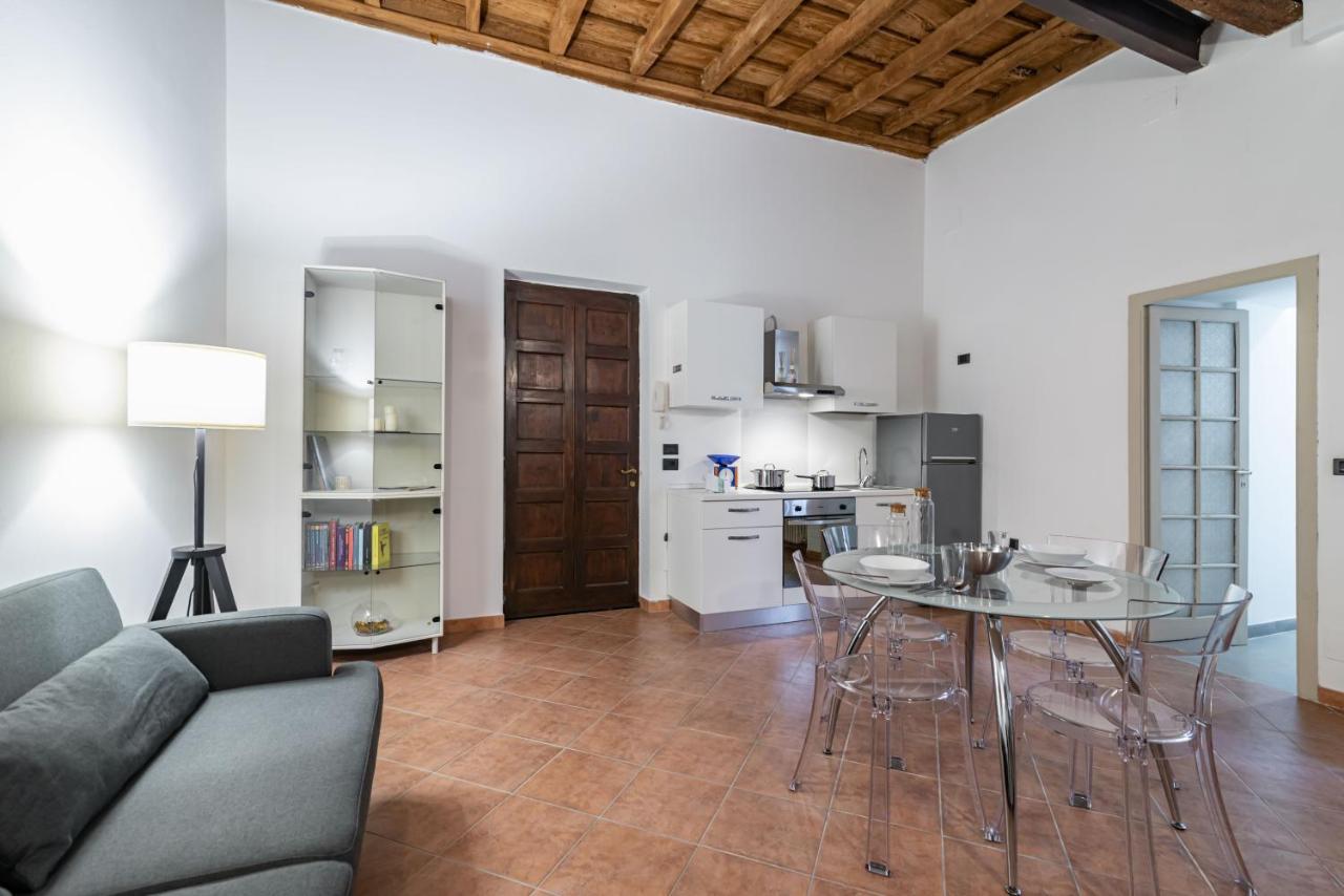Appartamento House Of Foscolo - Palazzo Cornazzani - By Host4U Pavia Esterno foto